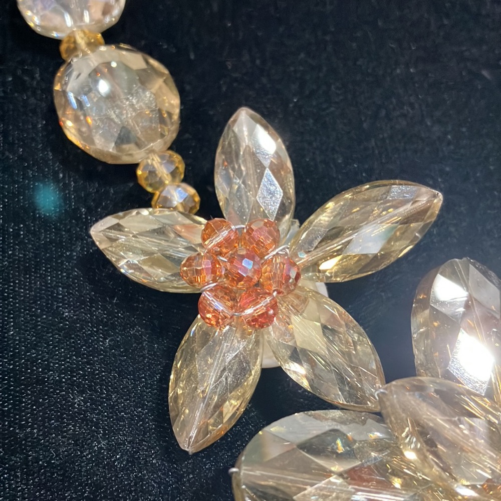 Beautiful Yellow Starburst Statement Necklace-G15 - image 2